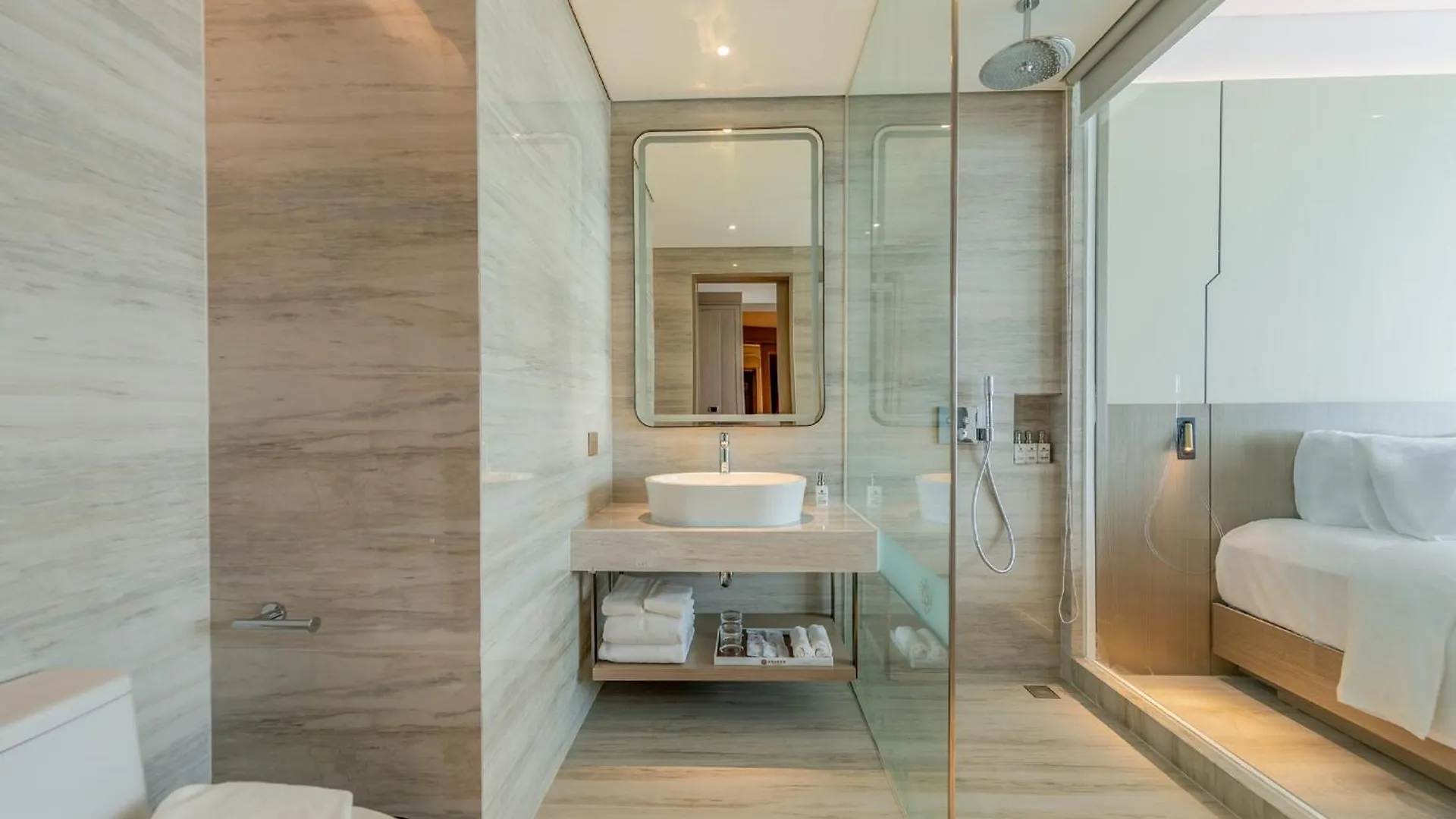 Awaken Da Nang Hotel 5*,  Vietnam