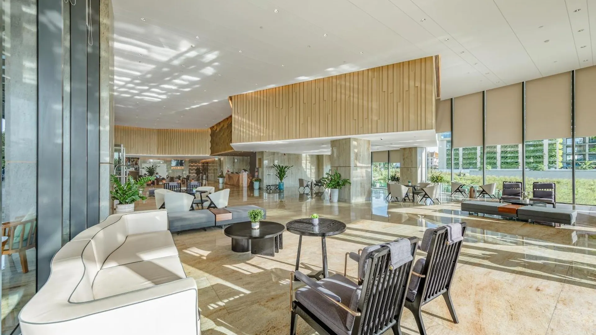 Awaken Da Nang Hotel 5*,  Vietnam