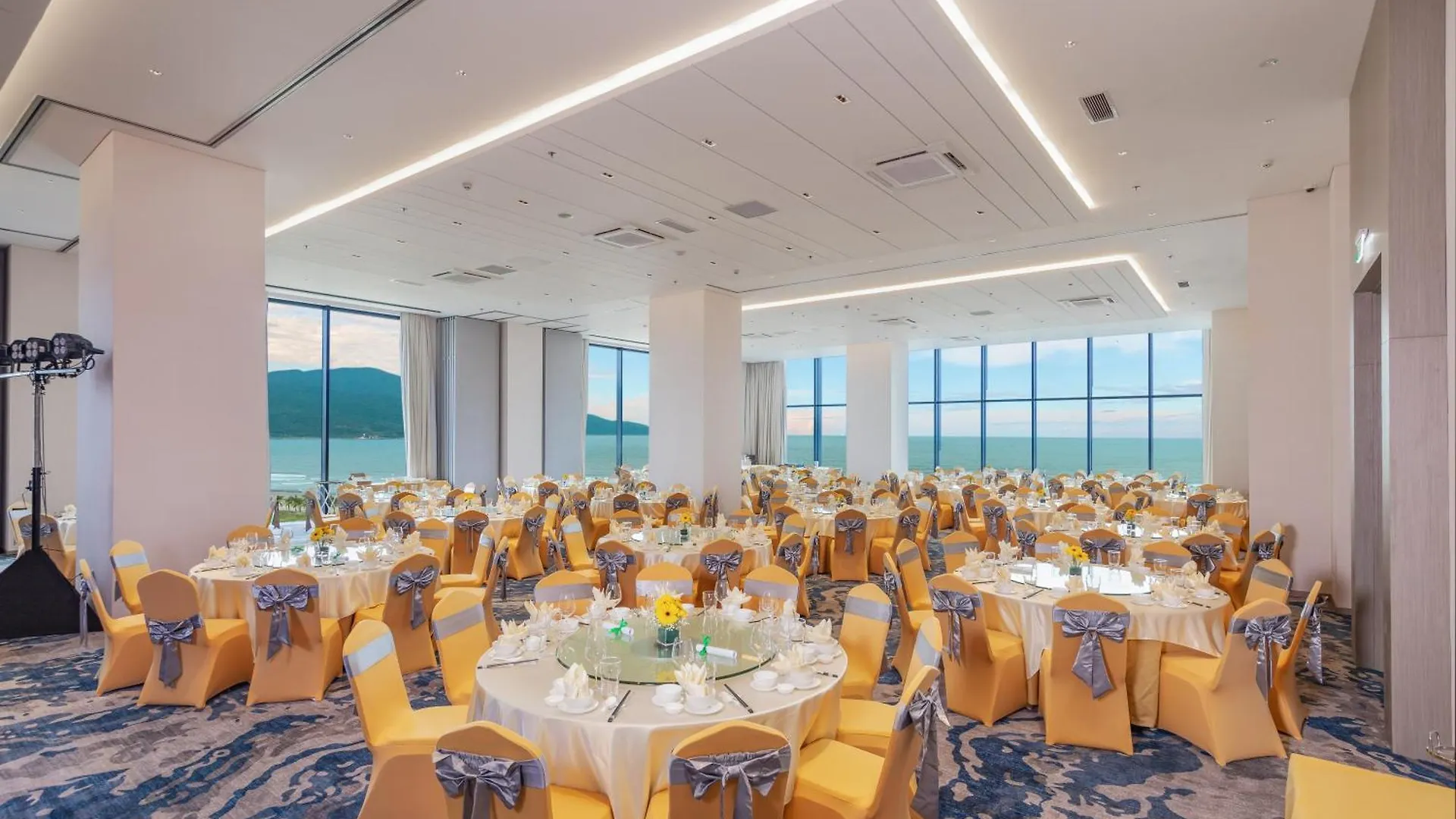 Awaken Da Nang Hotel 5*,  Vietnam