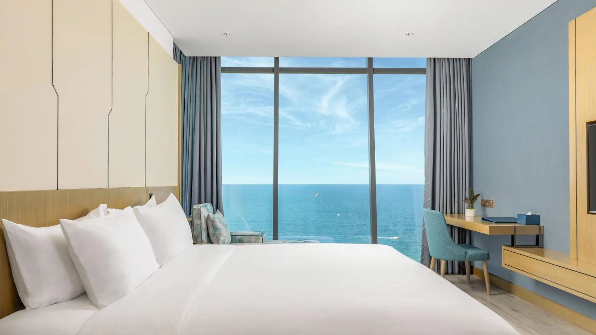*****  Awaken Da Nang Hotel Vietnam