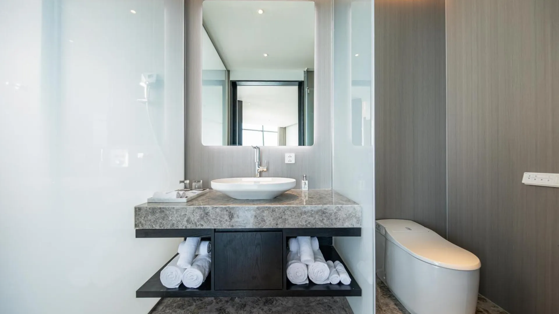 *****  Awaken Da Nang Hotel Vietnam