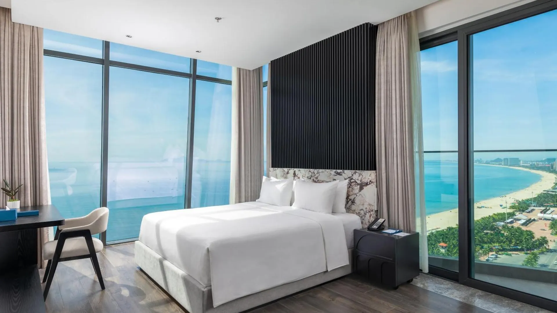 *****  Awaken Da Nang Hotel Vietnam