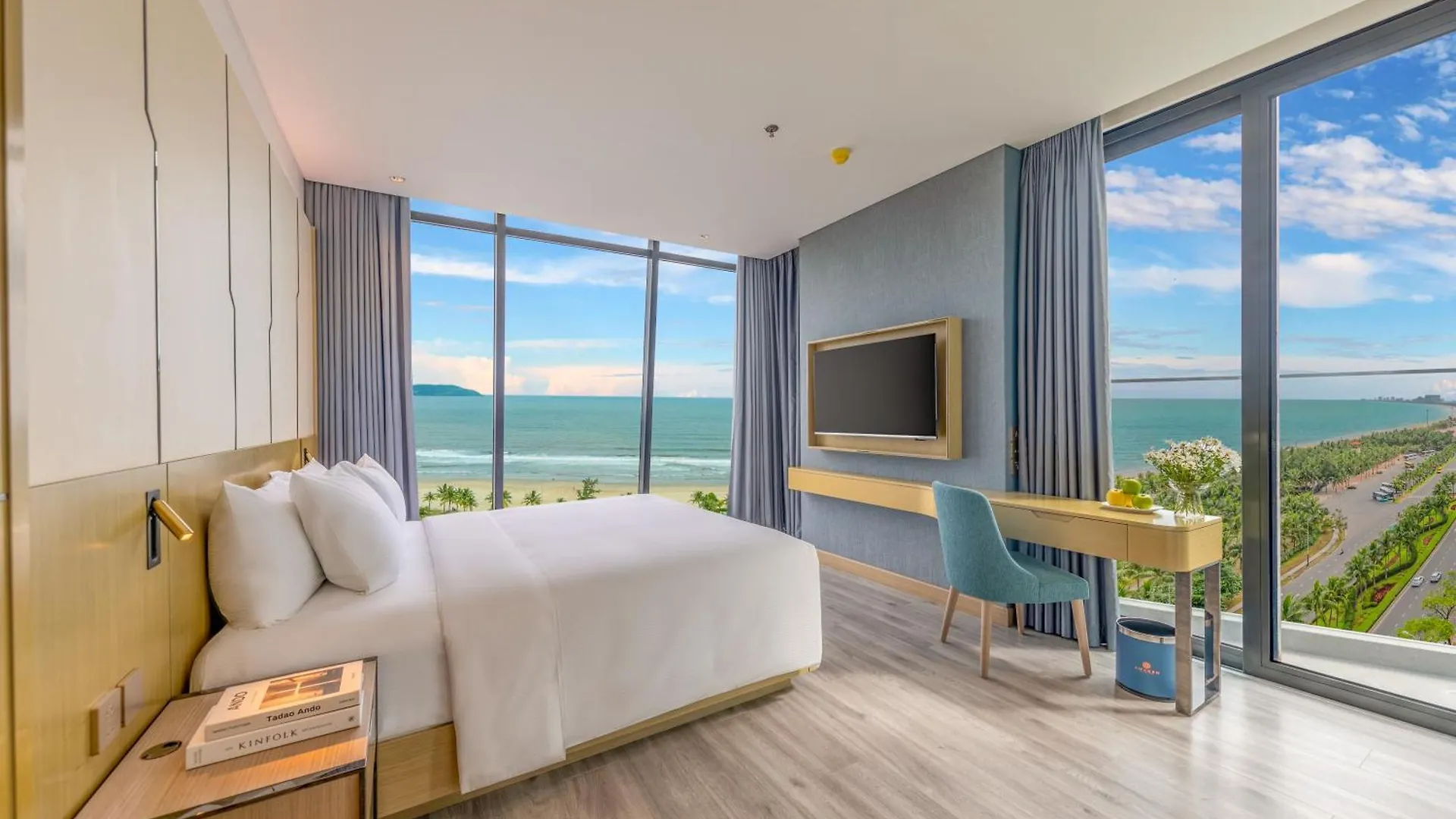 Awaken Da Nang Hotel 5*,  Vietnam