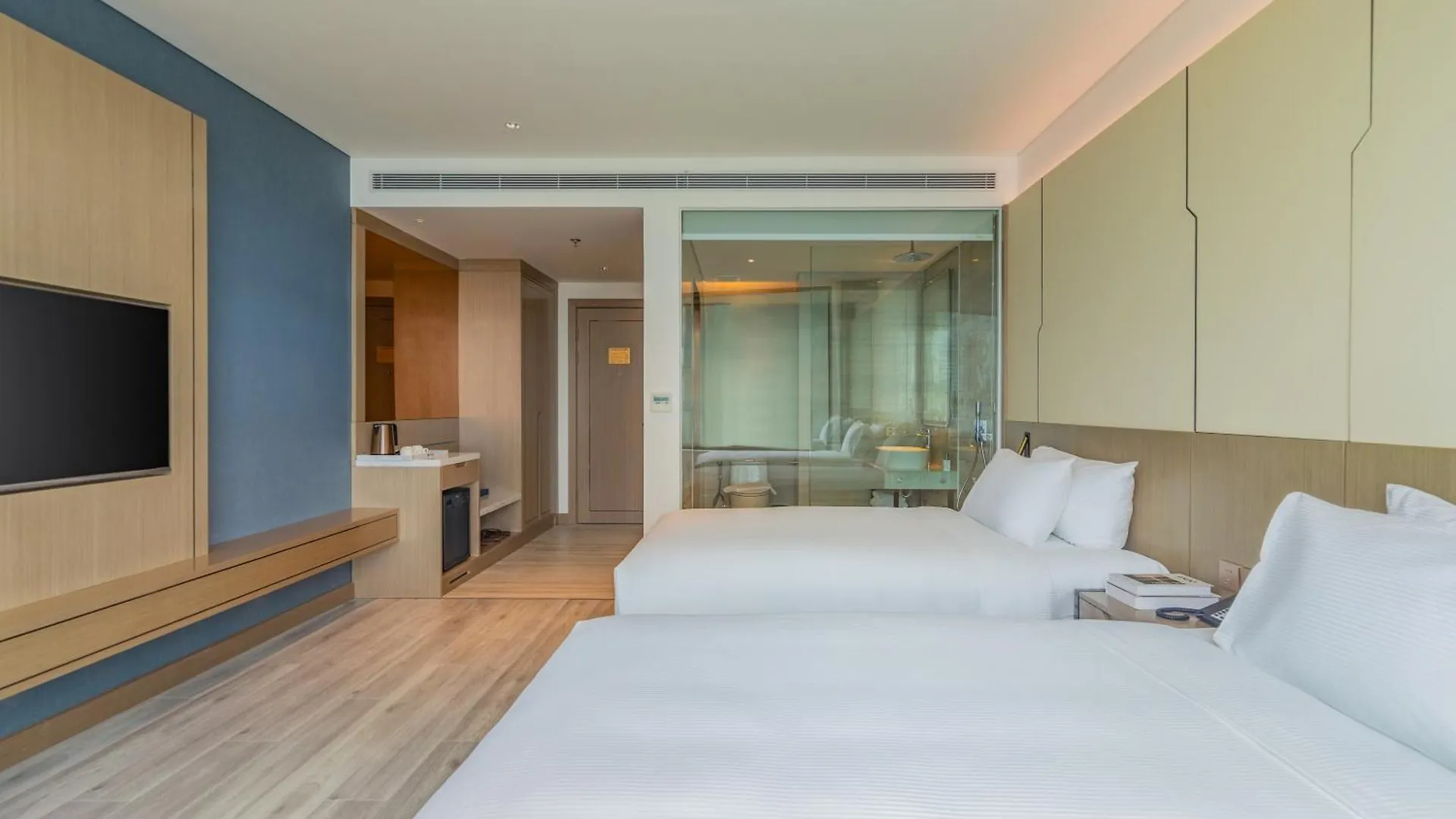 Awaken Da Nang Hotel