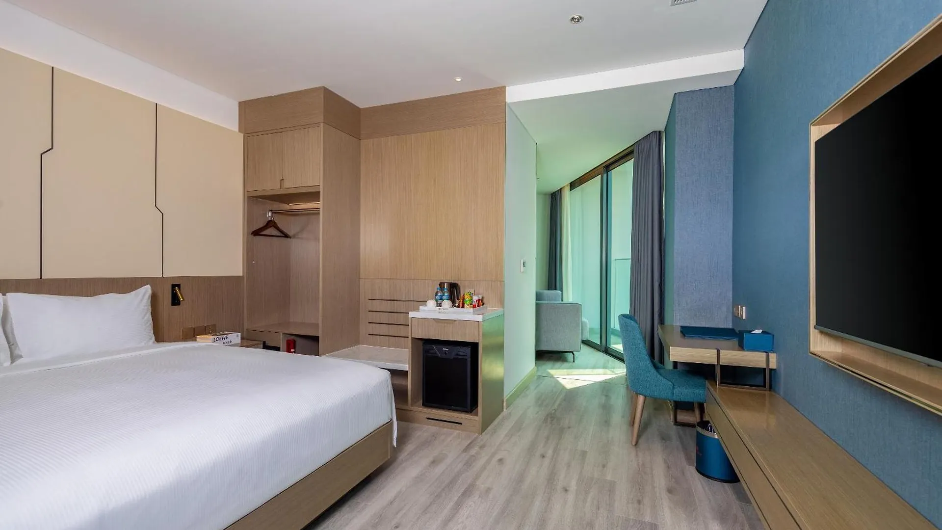 Awaken Da Nang Hotel 5*,  Vietnam