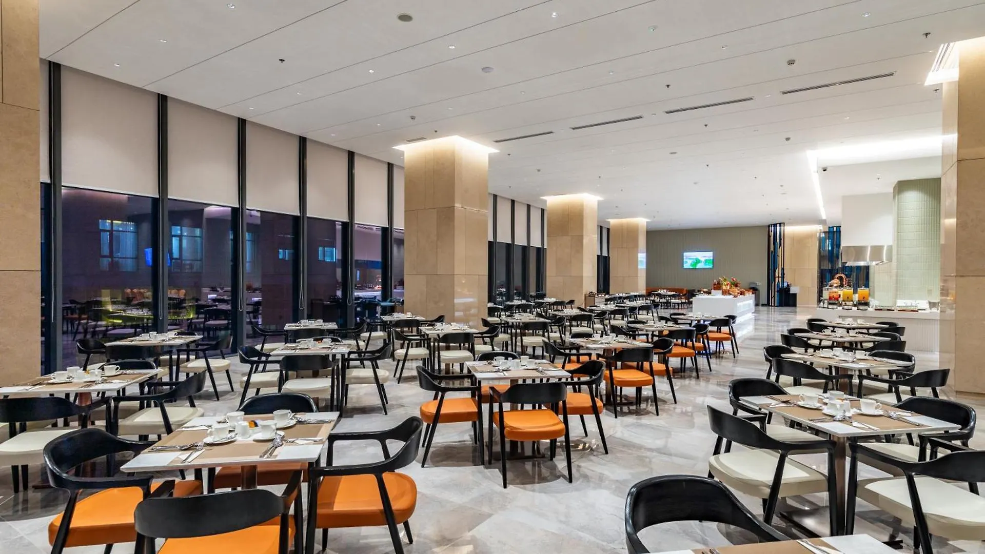 Awaken Da Nang Hotel